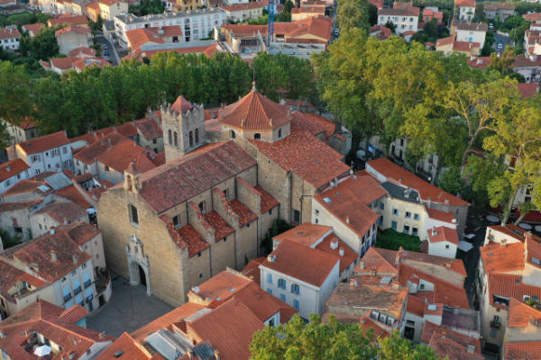 eglise-ceret-640x640