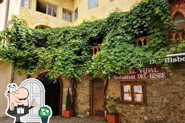 r599-exterior-Restaurant-Del-Bisbe